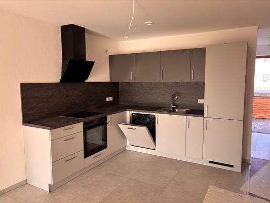 Küche eingebaut.jpeg