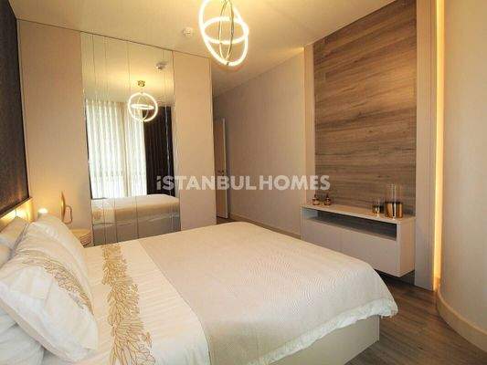 Centrally Located Flats in a Complex with Security in Kagithane