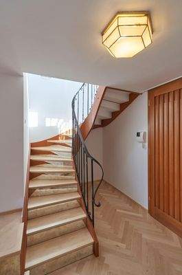 der Aufgang zur Terrasse