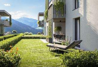 Aschau Exterior S1_4_02_Garten Fokus ret