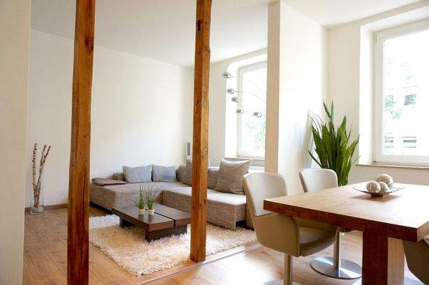 Wohnzimmer / Essplatz