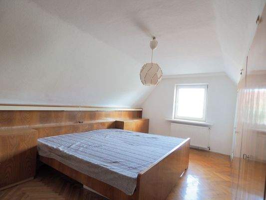 Schlafzimmer OG