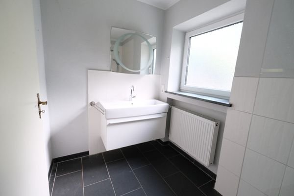 Badezimmer EG