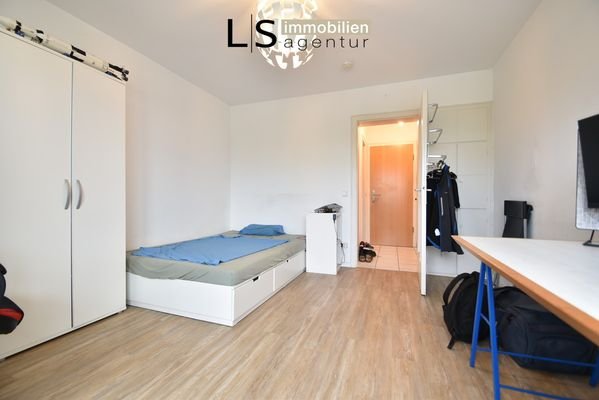 Wohn-/Schlafzimmer
