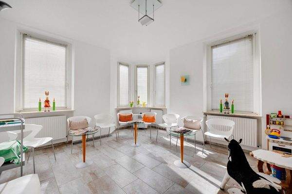 Wartezimmer im 1. OG