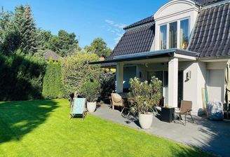 Hausansicht zur Gartenseite