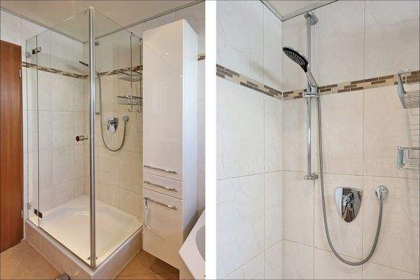 Modernes Badezimmer mit Doppel-Fenster