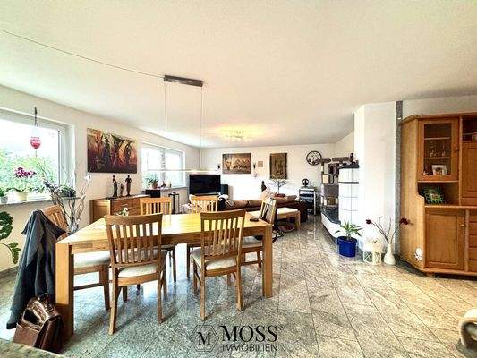 Blick ins Wohnzimmer