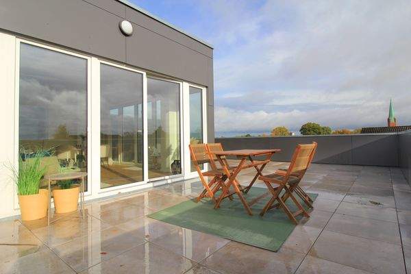 Außenansicht und Dachterrasse