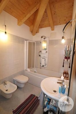 Badezimmer 2