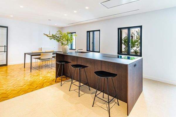 Lichtdurchfluteter Raum