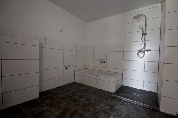 Badezimmer (Bsp.)