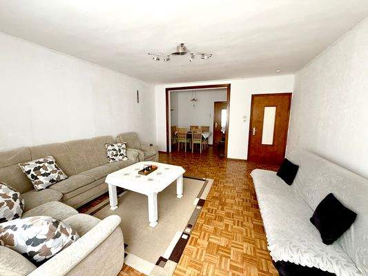 Wohn-und Esszimmer 1.OG