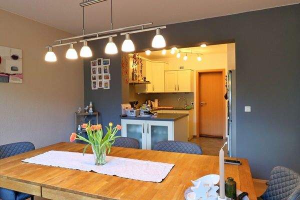 Küche mit Esszimmer