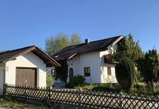 Haus mit Garage