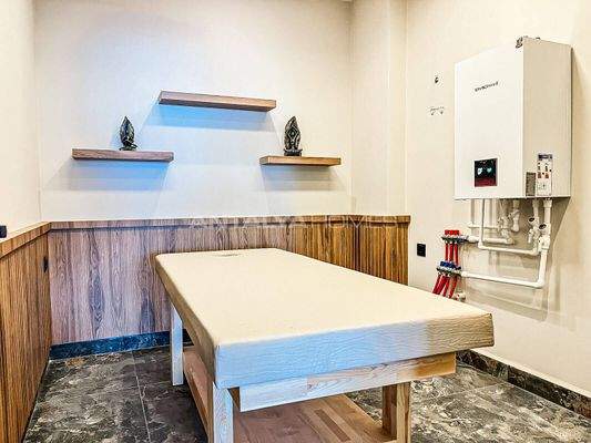 Flats in a Secure Complex with Swimming Pools in Kestel Alanya