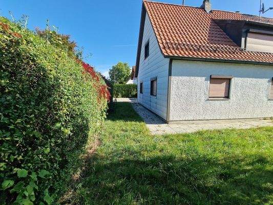 Blick Richtung Einfahrt.jpg