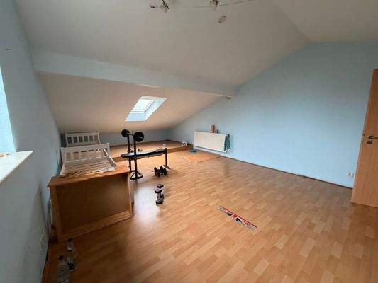 Kinderzimmer OG (1).JPEG