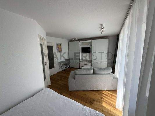 Wohn- bzw. Schlafzimmer