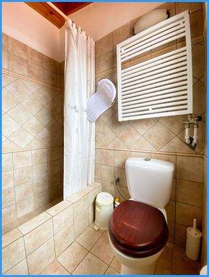 aca9b967b8ef4a5fafefc72955fdec98-original