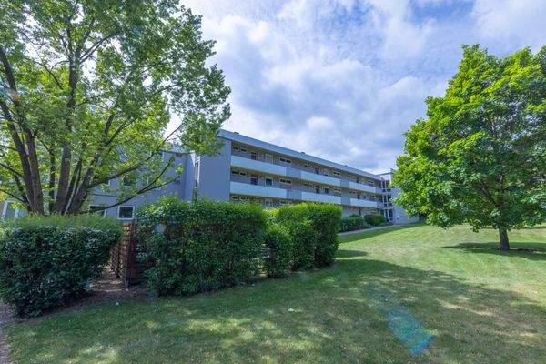 Wohnen mit viel Grün ums Haus