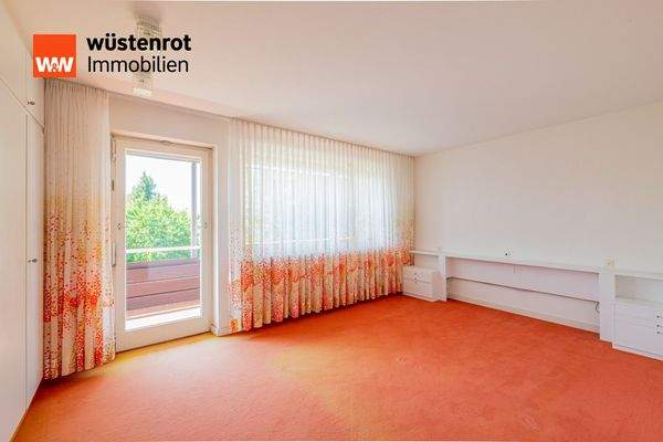 Schlafzimmer mit Balkonzugang Haupthaus 