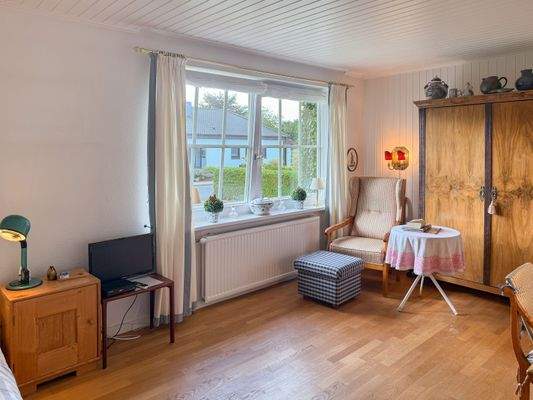 Zimmer EG mit Parkettfußboden