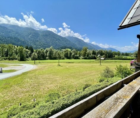 Kompagnon Immobilien Balkon Süden / Blick Westen