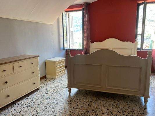 TI_DA_935_09_TERRA ITALIA IMMOBILIEN_LIGURIEN_DOLC