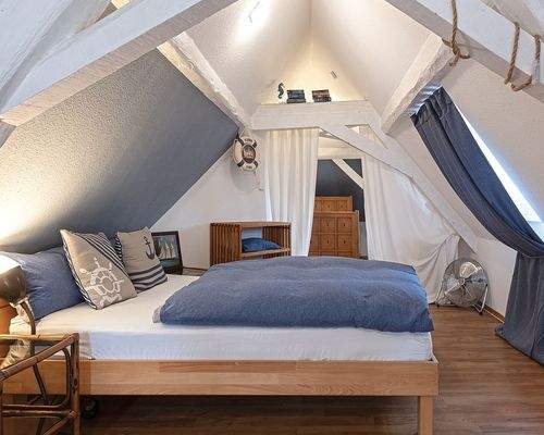 Schlafzimmer Ferienwohnung Dachgeschoss