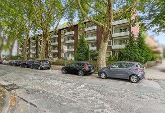 579156-A-backbonephoto-001_b_001