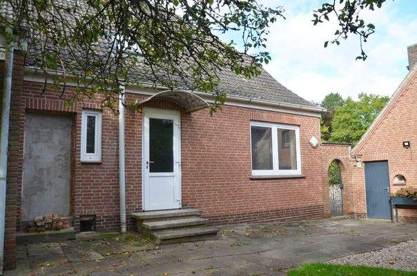 4 Hintereingang ELW.JPG