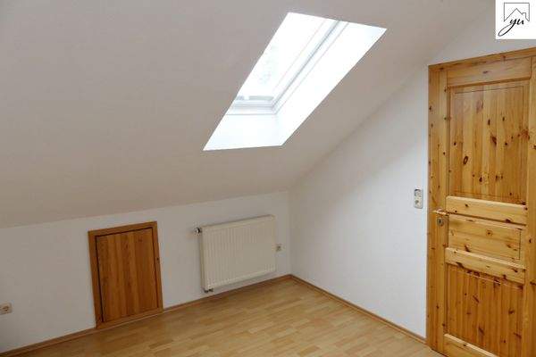 angrenzendes Ankleidezimmer