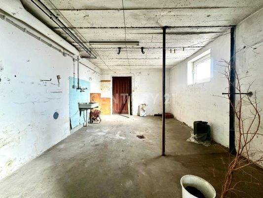 Großer Kellerraum mit vielseitiger Nutzung