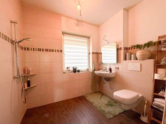 Badezimmer - Erdgeschoss