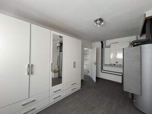 Technik- und Stauraum im EG