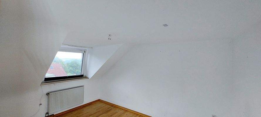 DG Raum 3 (Gartenseite, 2. Foto)