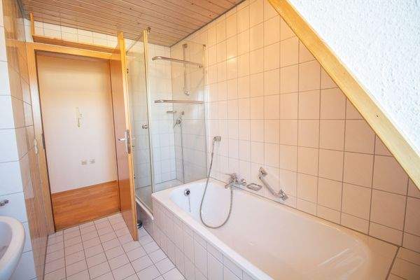 2-5-Zimmer-Wohnung-Ruflingen-Mengen-11