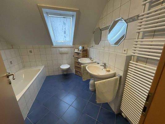 DG_Bade/WC_www.villingen.immobilien