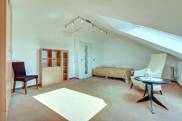 Zimmer 2 im Dachgeschoss