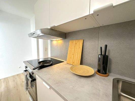 Moderne Küche mit Herd