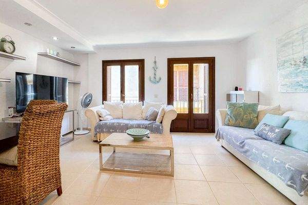 mit Zugang zum französischen Balkon