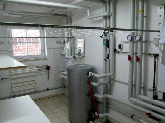 Heizraum mit Waschküche - Kopie.JPG