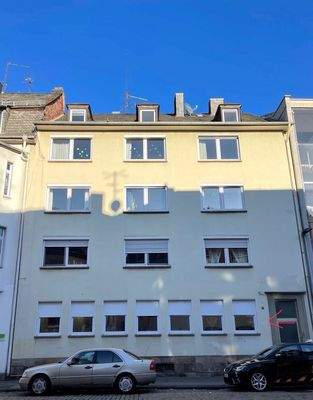 Solide Stadtimmobilie mit Entwicklungspotenzial!