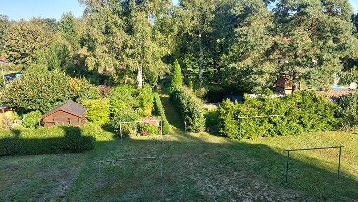 Wäscheplatz und Garten