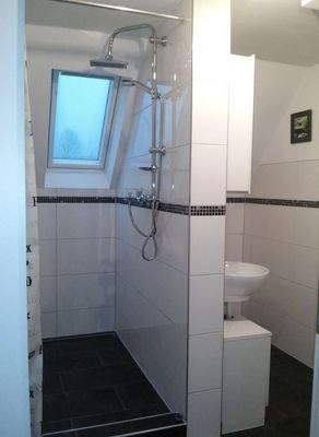 Dusche und WC Dachgeschoß