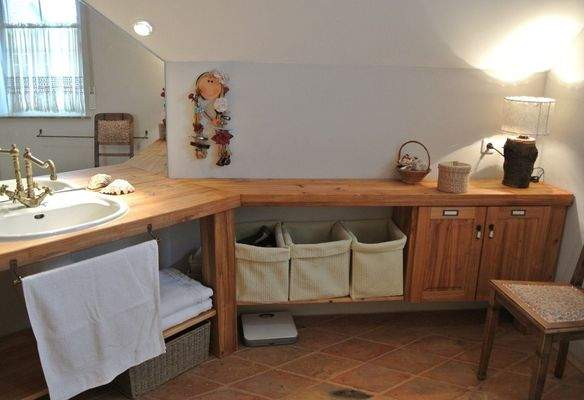 Ansicht 02 Detail  Badezimmer DG