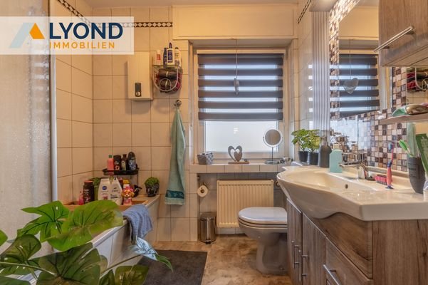 LYD 3588 - 9 Badezimmer