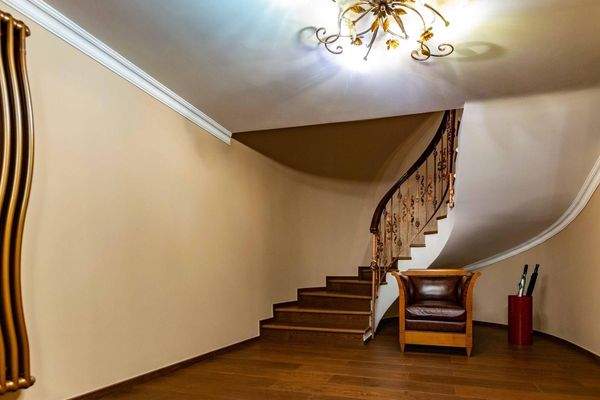 Luxusvilla-am-gardasee-kaufe_villa-am-gardasee-kaufen-haus-am-gardasee-kaufen_exklusive-Villa-am-gardasee_luxus-villa_luxusvilla-am-gardasee_villa-mit-panorama_villa-in-desenzano_comprare-villa-lago-di-garda_vendere-villa-lago-del-garda_Villa-di-lusso_Lag