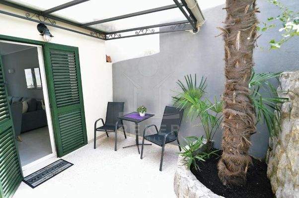 2-Zimmer-Wohnung im EG